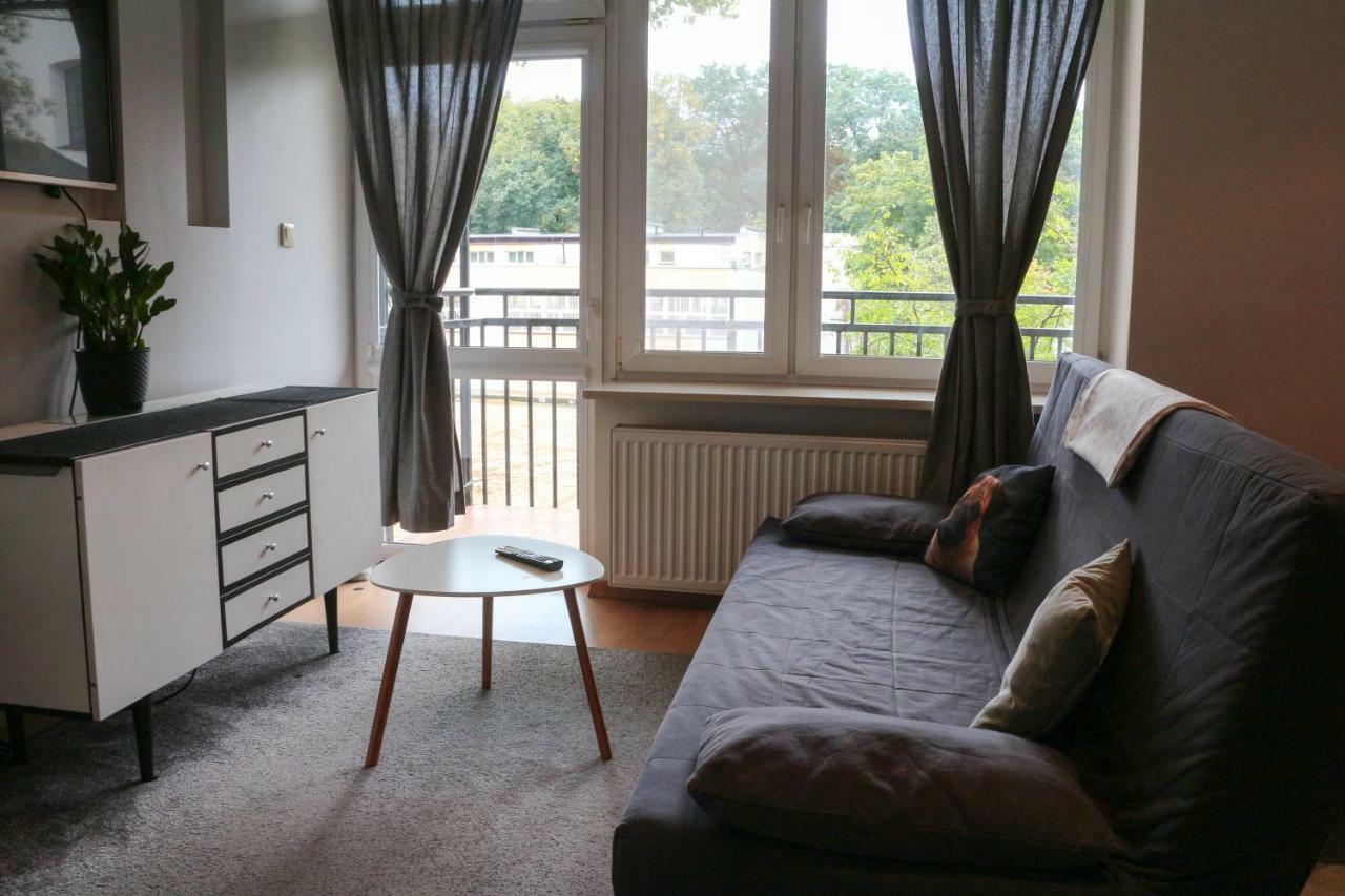 Old Town Garden Apartment Netflix Varşovia Exterior foto